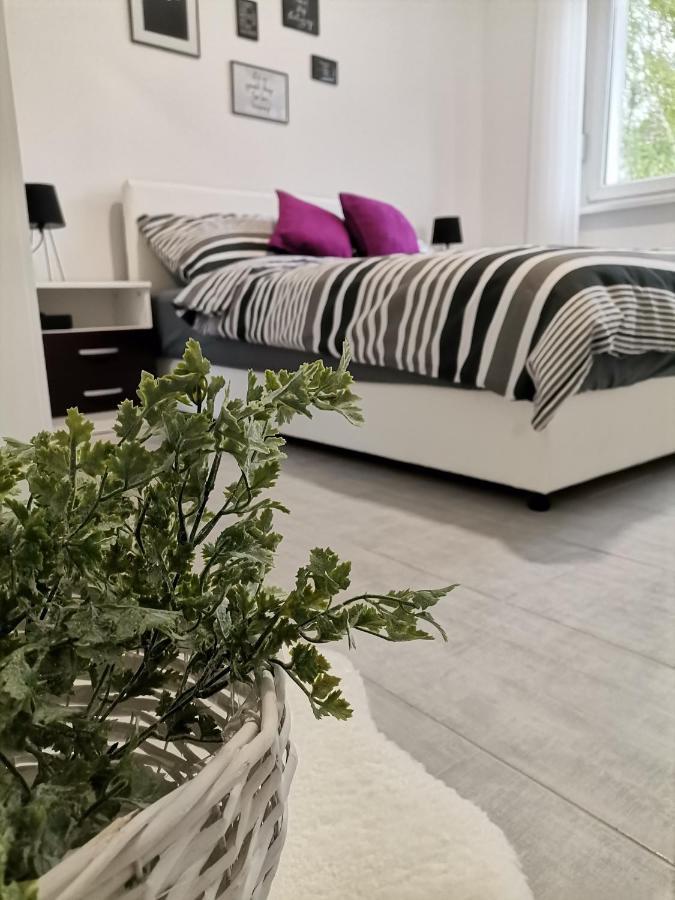 Apartman Maki Sombor Buitenkant foto