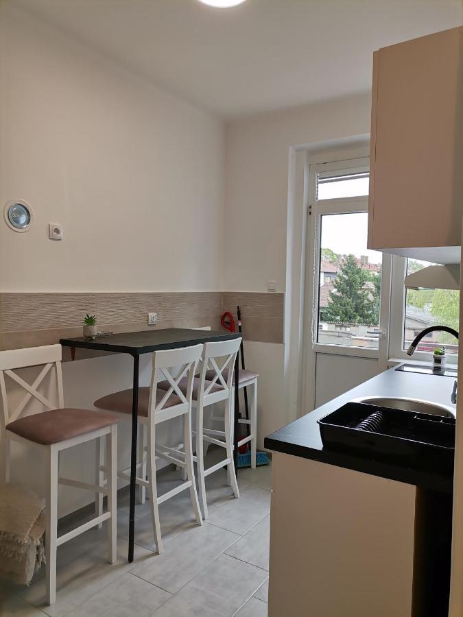 Apartman Maki Sombor Buitenkant foto
